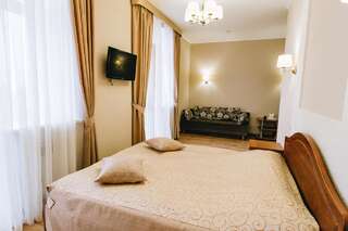 Парк-Отель Вишневая Гора Саратов Улучшенный двухместный номер с 1 кроватью и диваном-2